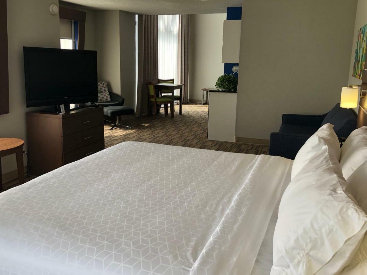 Holiday Inn Express And Suites Quakertown - Allentown Area By Ihg Kültér fotó