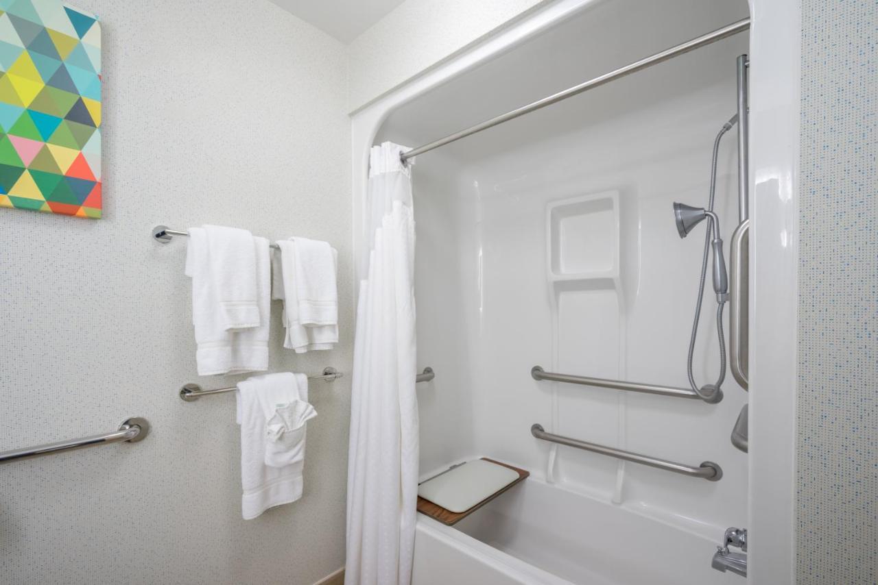 Holiday Inn Express And Suites Quakertown - Allentown Area By Ihg Kültér fotó